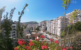 Honey Apartments Near Promenade